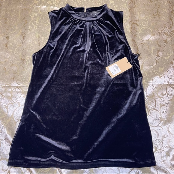 Halogen Stretch Velvet Keyhole Top - Picture 3 of 6